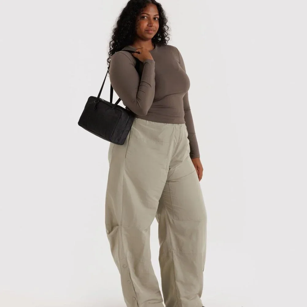 BAGGU Nylon Bowler Bag in Black NWT - Picture 3 of 5